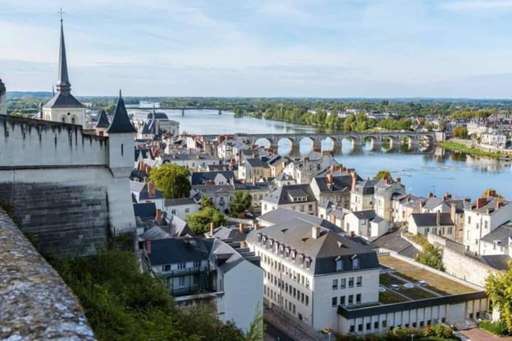 L'Escapade : Maison Centre-Ville Avec Cour Saumur Bagian luar foto